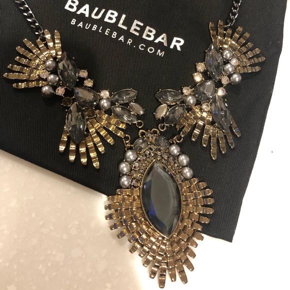BaubleBar Statement Necklace - Picture 2 of 3